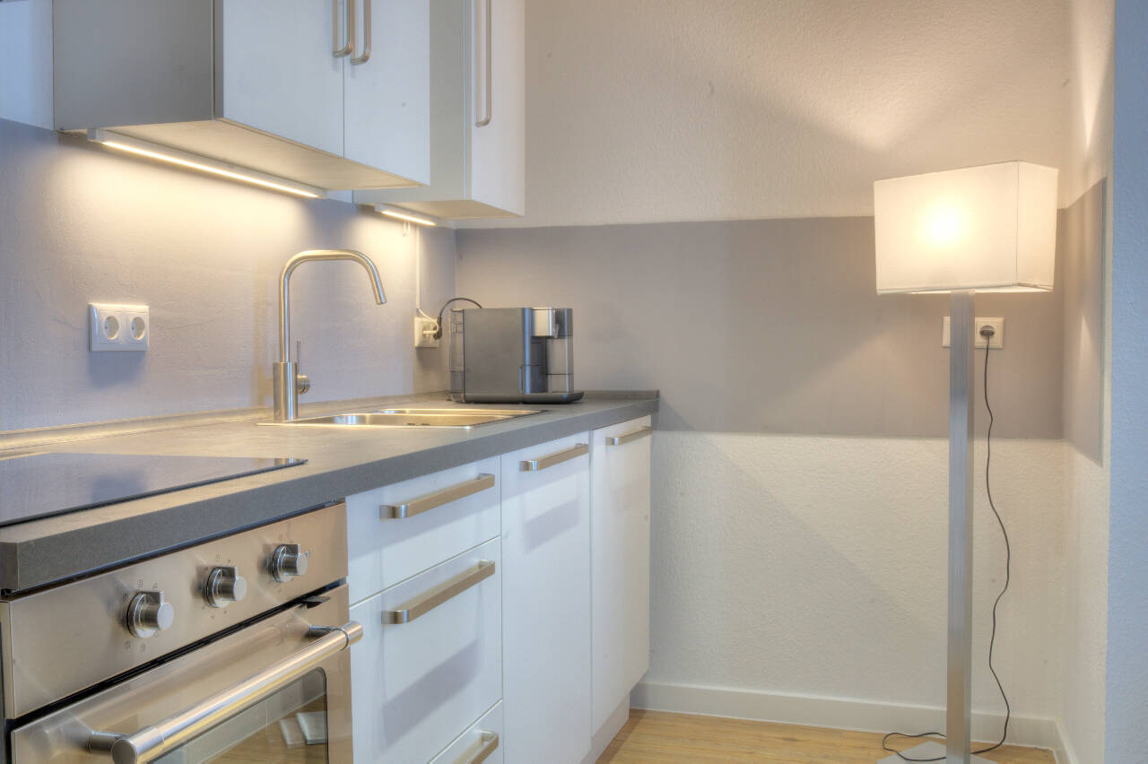 Zuhause auf Zeit - Möbliertes Appartement mit PKW Stellplatz in toller Lage. – Magdeburg – Vorschaubild 4