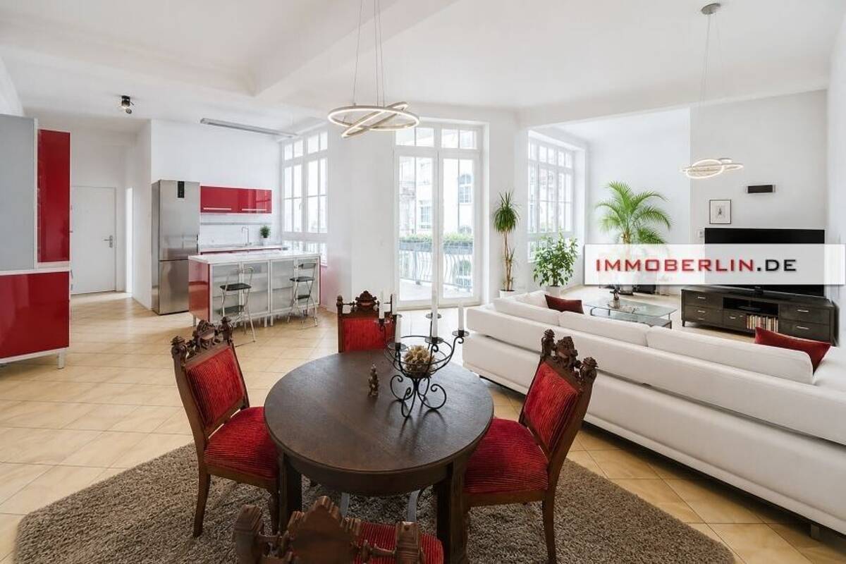 IMMOBERLIN.DE - Exquisite Altbauwohnung mit Balkon, Loftambiente & Lift an der Spree – 10997 Berlin – Bild 1 von 9