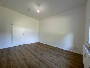 *modernisierte Balkonwohnung mit Tageslichtbad*schöne Altbau* – 45145 Essen – Vorschaubild 8