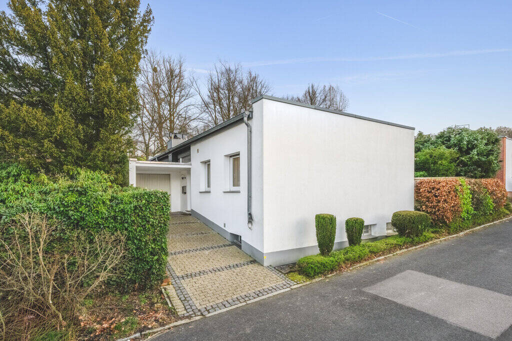 Südviertel! Freistehender Bungalow in ruhiger Wohnstraße nähe Diepenbenden – Aachen – Bild 1 von 9