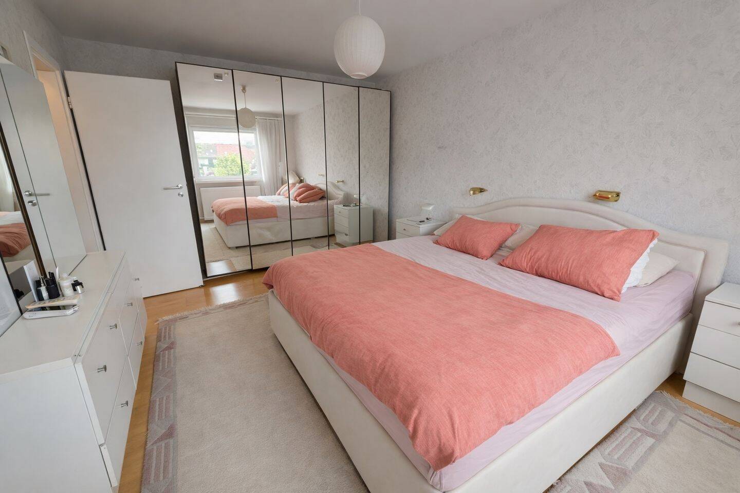 "Familientraum in Wiesbaden-Nordenstadt: 5-Zimmer-Reihenhaus mit großem Garten" – Wiesbaden – Vorschaubild 9