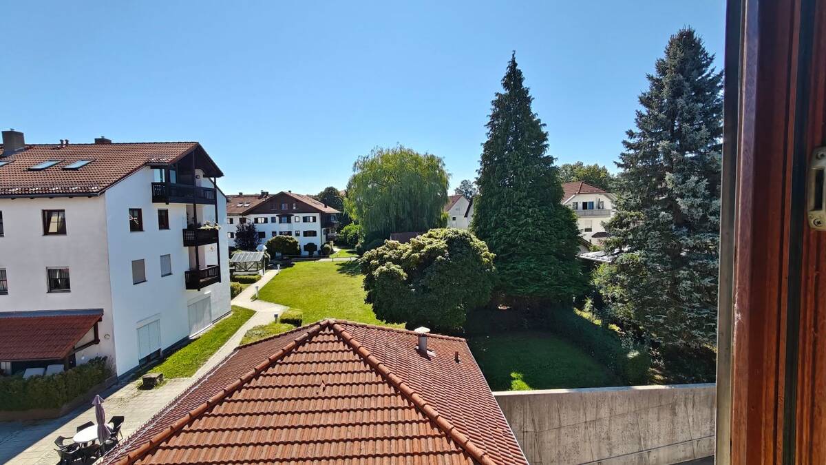 Renovierte 3,5 Dachgeschosswohnung in Peißenberg – 82380 Peißenberg – Bild 1 von 8