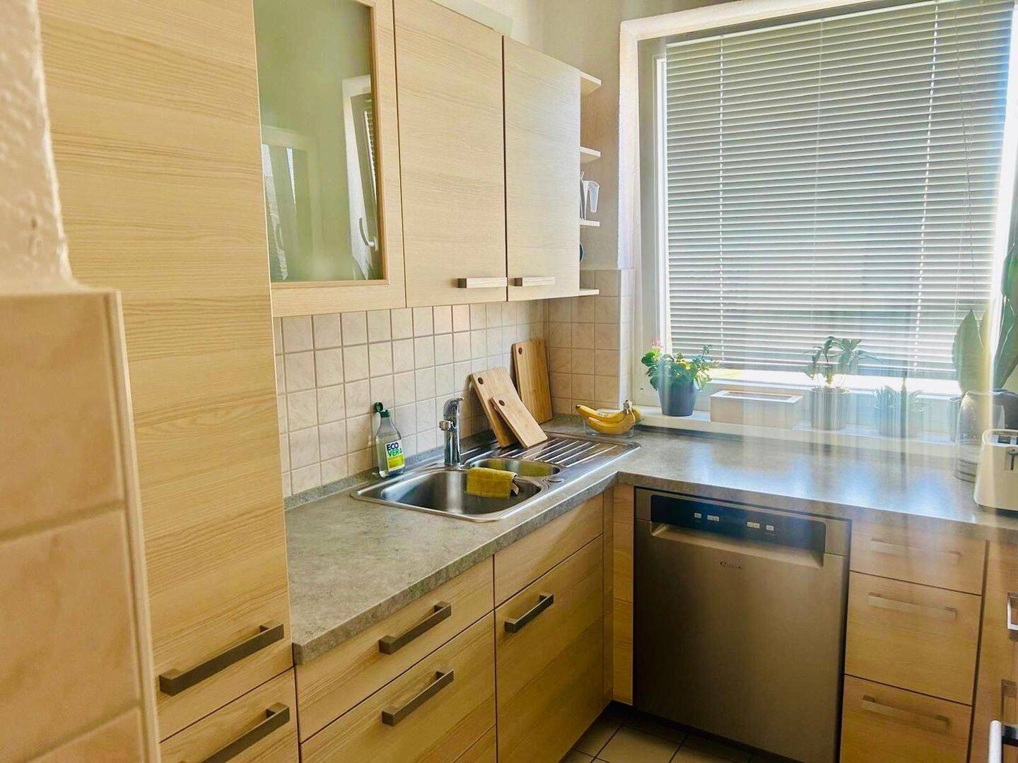 Einziehen und wohlfühlen - schöne bezugsfreie 2 Zimmerwohnung im Grünen – Berlin – Vorschaubild 4