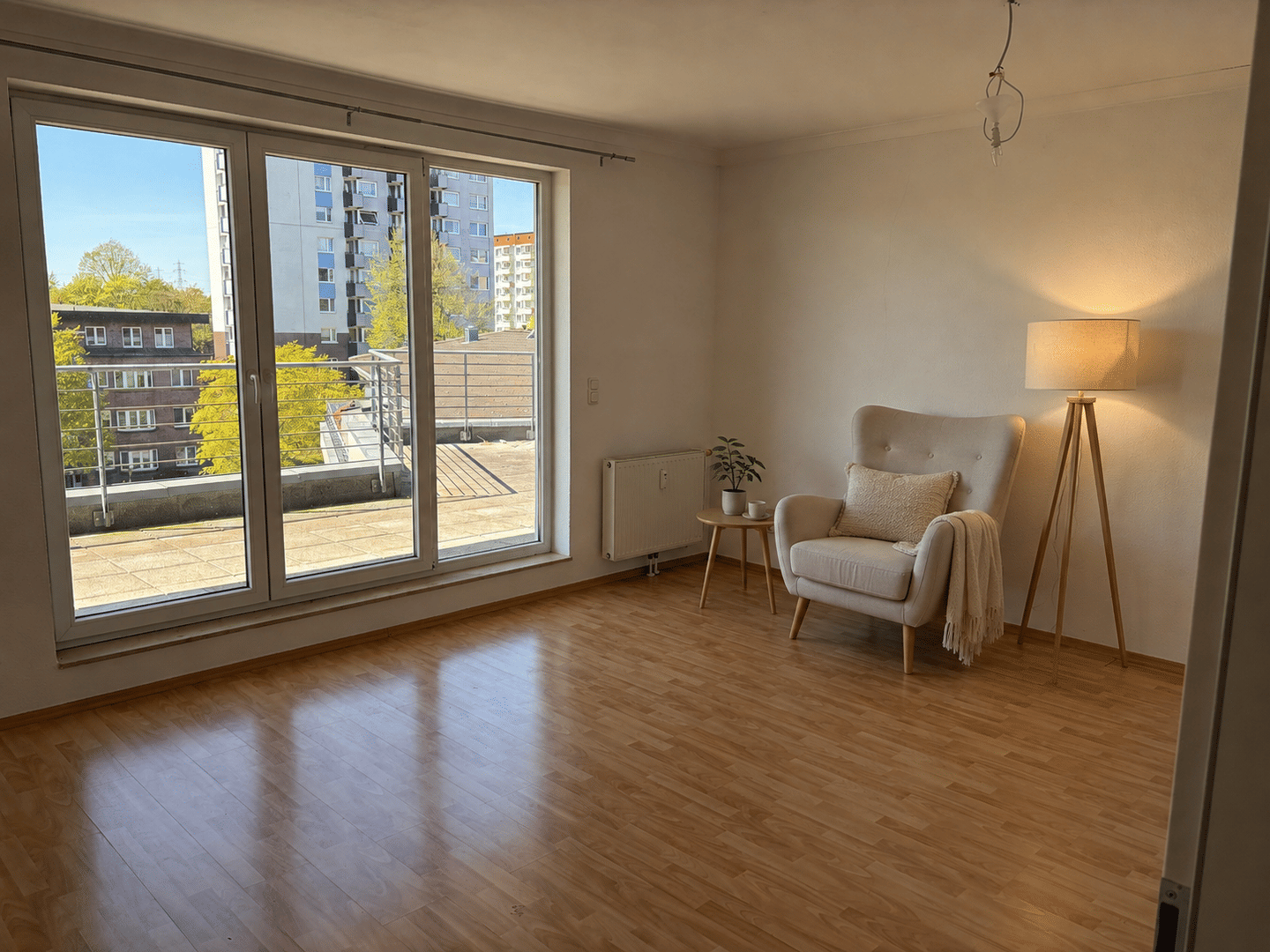Dachgeschosswohnung (2 Zi.) mit großer Dachterrasse von privat – Hamburg – Vorschaubild 5