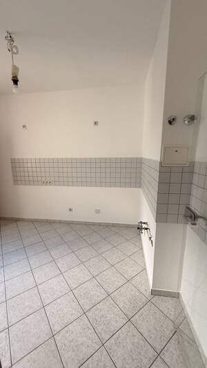Schicke 3-Raum-Wohnung in idyllischer Lage in Jena! – Sickingenstraße 3, 7743 Jena – Vorschaubild 6