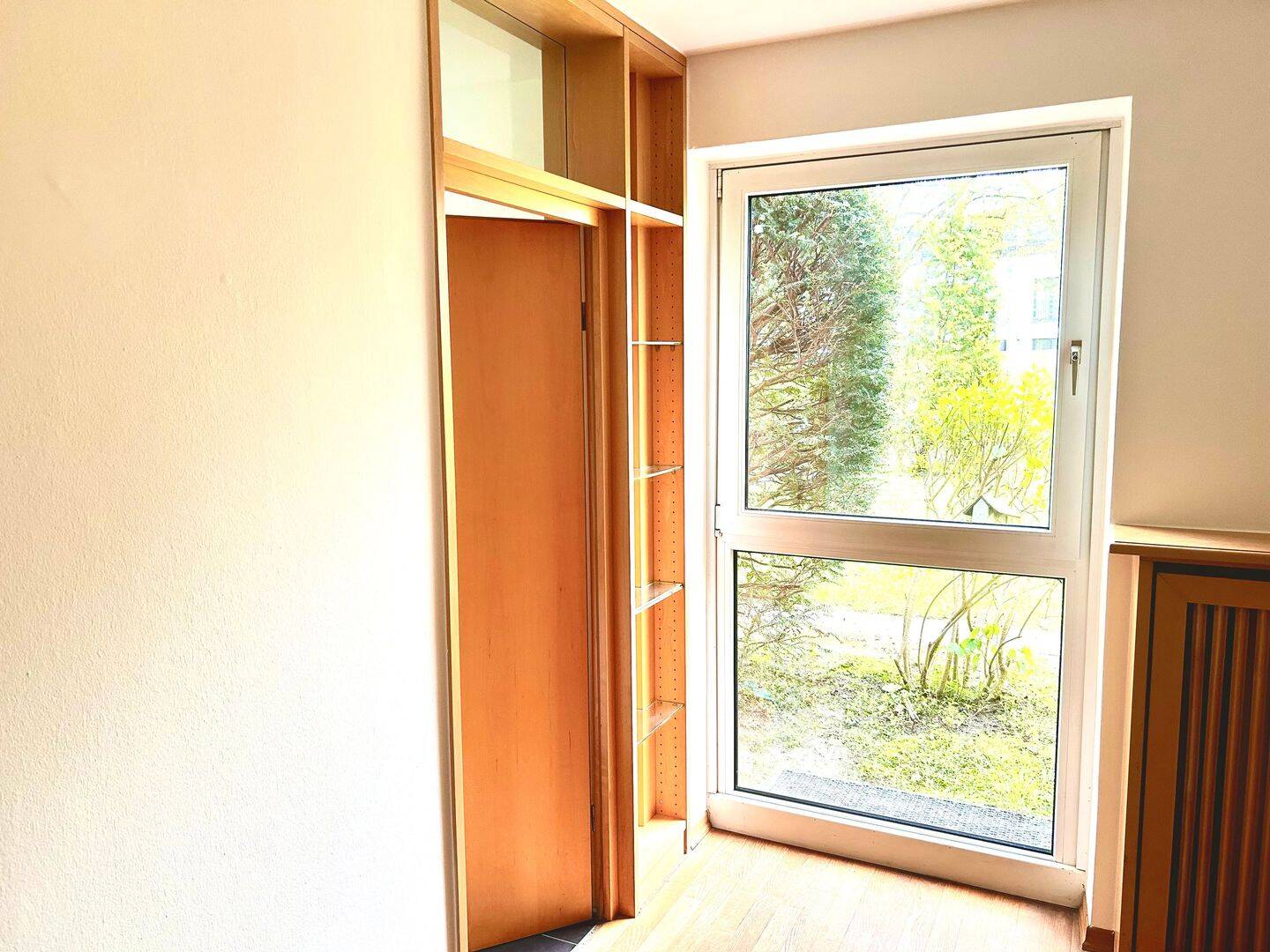 Attraktive 3 Zimmer Wohnung mit Terrasse in schöner Lage inklusive eines Stellplatzes – Hamburg – Vorschaubild 8