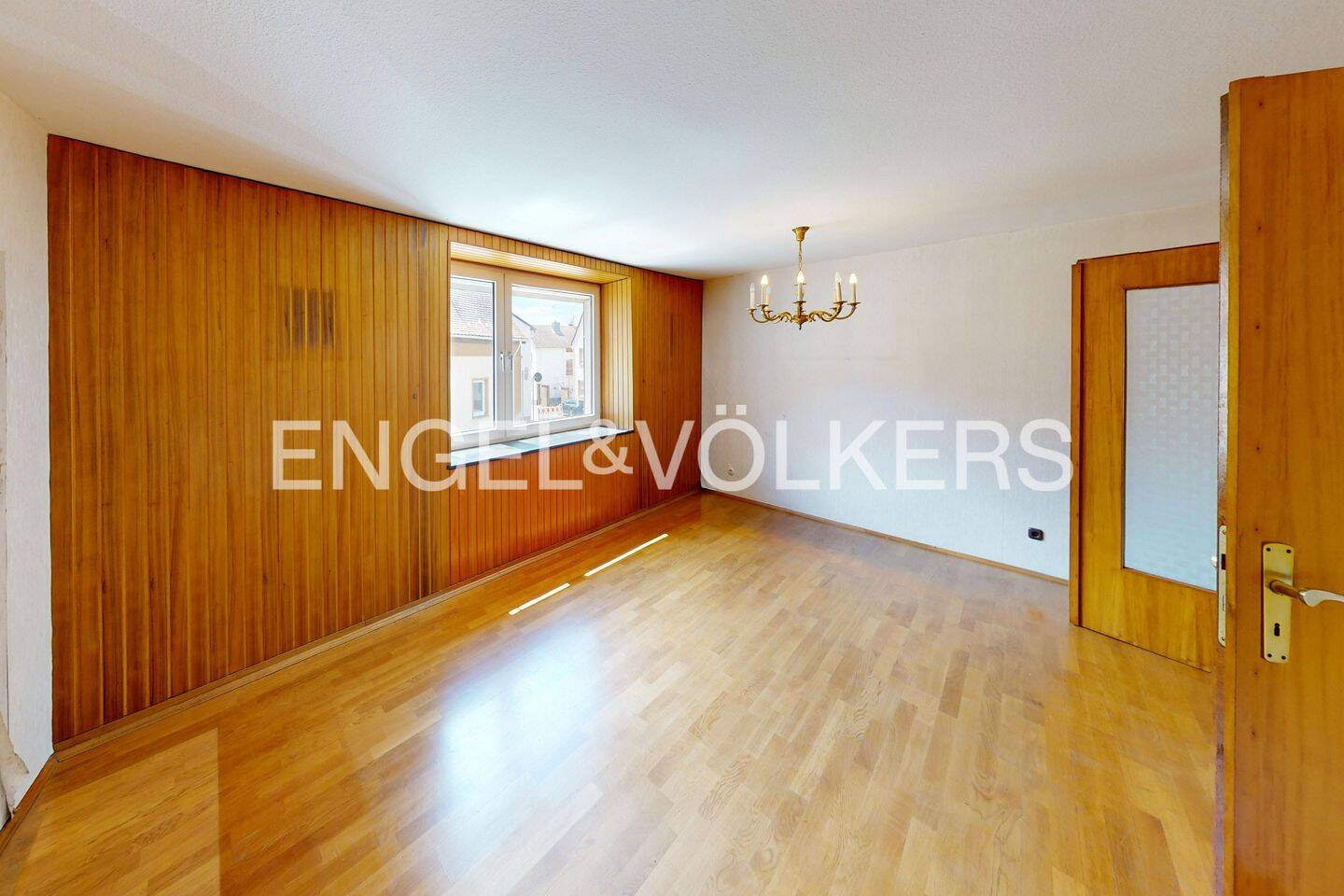 Rohdiamant mit Potenzial und privatem Innenhof in Lörzweiler – Lörzweiler – Vorschaubild 5