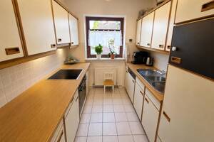 gut geschnittene 3 Zimmer Wohnung in schöner Lage von Bad Soden Neuenhain – 65812 Bad Soden – Vorschaubild 2