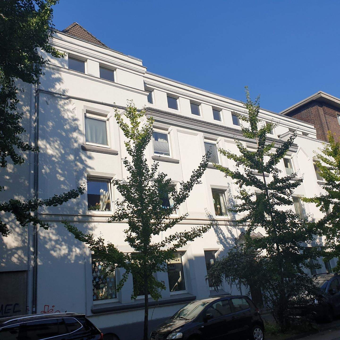 repräsentatives Mehrfamilienhaus im Duisburger-Wasserviertel – Duisburg – Bild 1 von 9