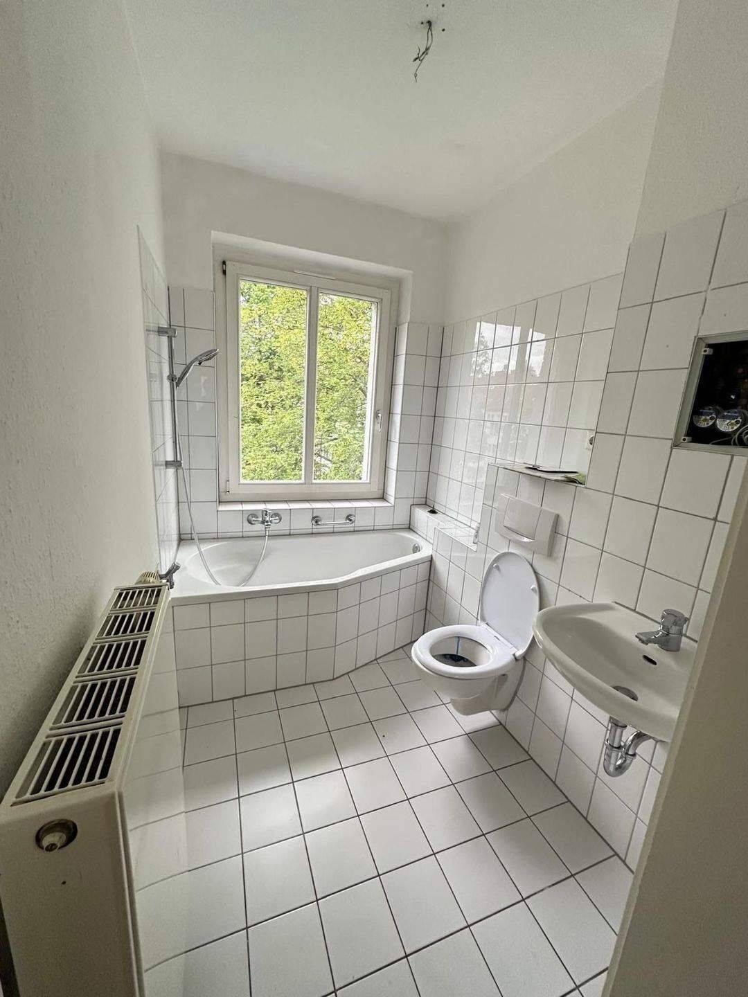 2 Raum mit Balkon in zentraler Lage zum Einzug bereit – Chemnitz – Vorschaubild 5