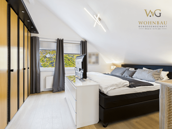 Dachgeschosswohnung in 50859 Köln mit 95 m² kaufen
