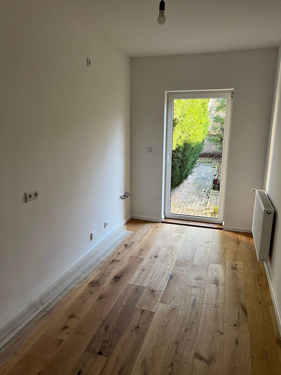 ***frisch sanierte 2 Zi. WE, Parkettboden, Tageslichbad mit Wanne, Balkon, etc.*** – Leipzig – Vorschaubild 9