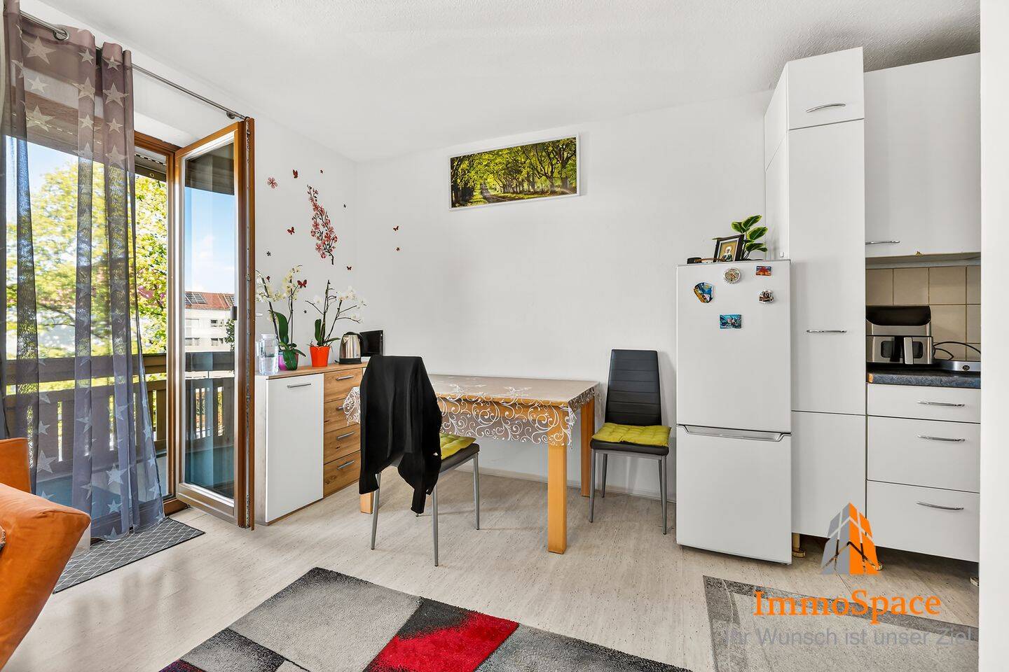 IMMOSPACE *** Kapitalanlage: Gepflegte 1 ZKB mit Balkon ins Grüne *** – Augsburg – Vorschaubild 4