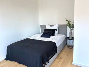 Noch vermietetes - lichtdurchflutetes Apartment in Garching - frisch saniert mit Stellplatz – 85748 Garching bei München – Vorschaubild 5