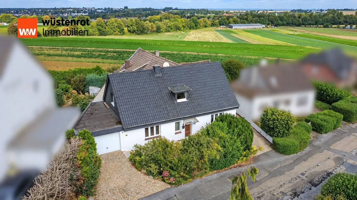 Geschichte und Zukunft - Historisches Zweifamilienhaus mit großem Areal zur eigenen Gestaltung – 44289 Dortmund – Bild 1 von 8