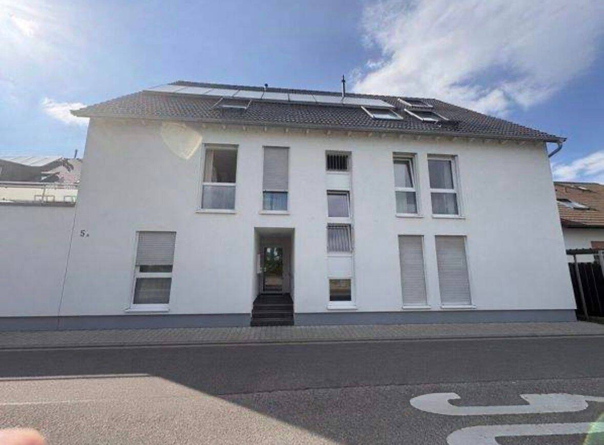 Kapitalanlage: 2-Zimmer-Souterrain-Wohnung mit Duplex-Garage in Rheinstetten