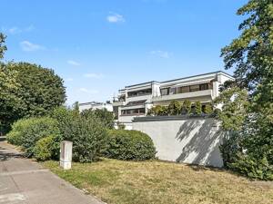 Vermietete 2-Zimmer-Wohnung in der Nähe des Klinikums Ingolstadt mit hauseigenem Schwimmbad