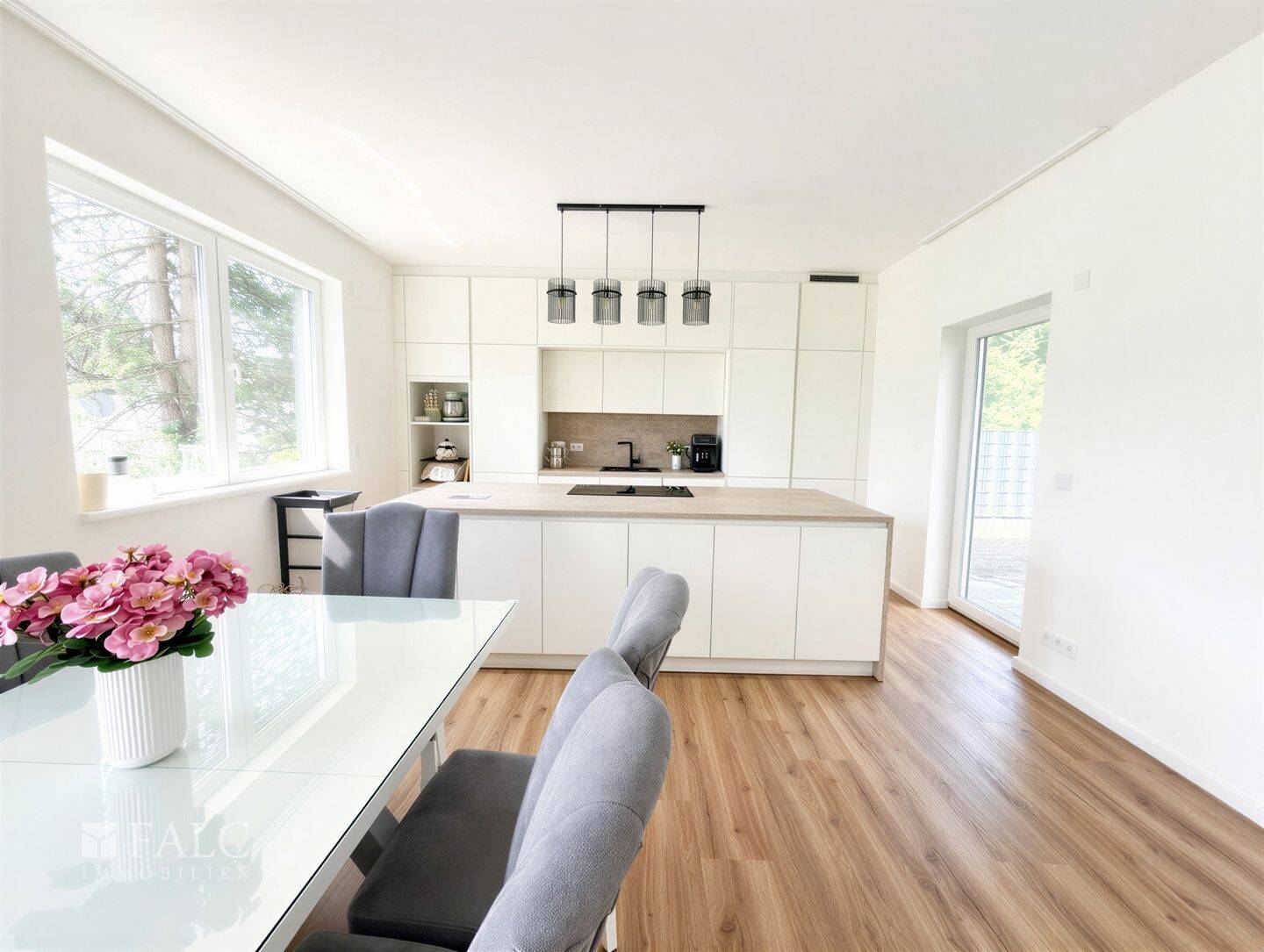 Ebenerdig, modern, selten: Barrierefreies Wohnen mit Garten in Remscheid-Vieringhausen – Remscheid – Vorschaubild 2