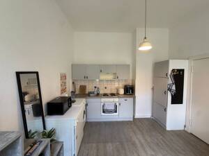 Attraktive 1,5-Zimmer-Erdgeschosswohnung mit Balkon und Einbauküche in Magdeburg – 39108 Magdeburg – Vorschaubild 3