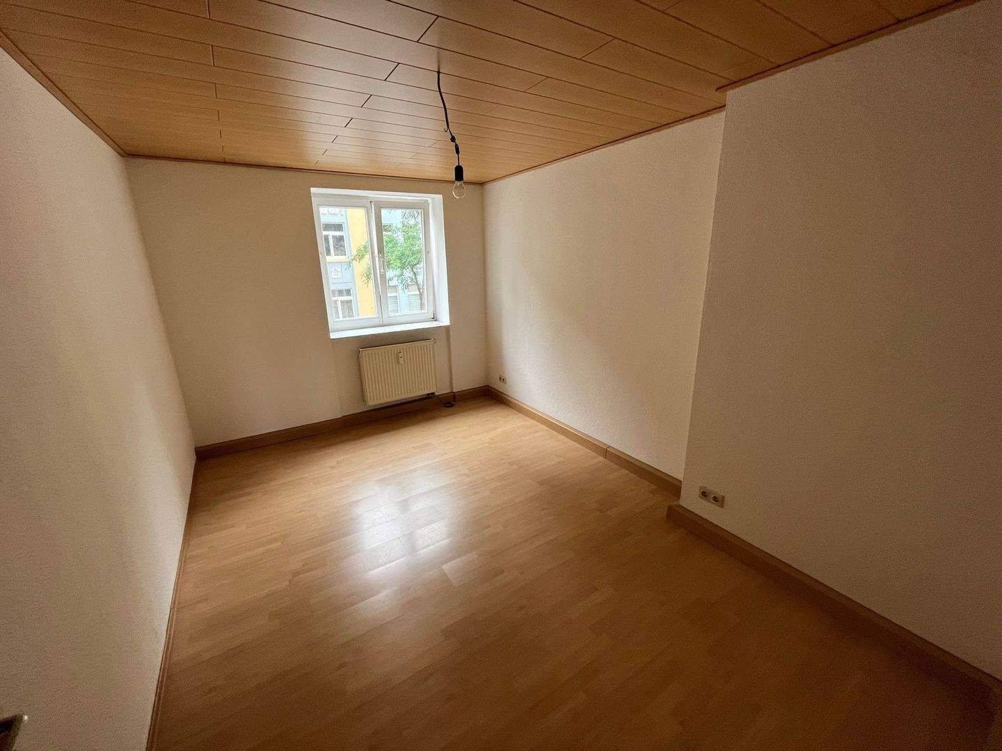 2 Raum Wohnung mit Balkon / Wanne in der Reißhausstraße / FH-Nähe / Erfurter-Krämpfervorstadt – Erfurt – Vorschaubild 9