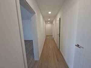 Großzügige moderne 3 RWG mit Balkon und Lift im 1. OG zu vermieten! – 1139 Dresden – Vorschaubild 9
