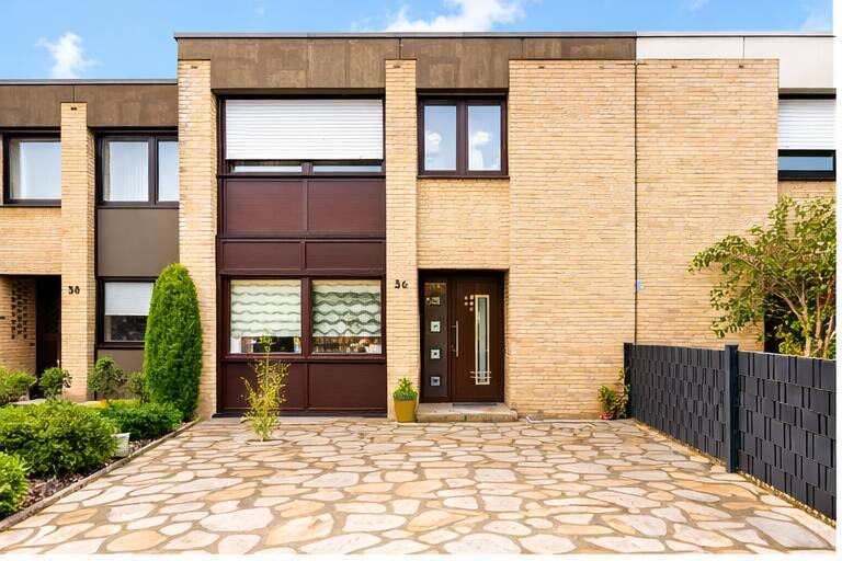 Einziehen statt renovieren: hochwertig saniertes Reihenhaus mit Spa-Keller und Traum-Terrasse – Münster – Bild 1 von 9