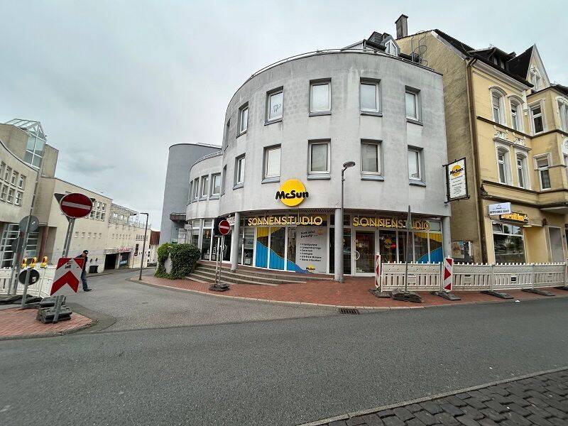 Maisonette-Wohnung (3.5-Zimmer) mit großzügiger Dachterrasse, Kamin, Aufzug und Tiefgaragenstellplatz mitten in der City... – Lüdenscheid – Vorschaubild 2