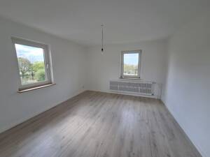 2 Zimmer Wohnung frisch renoviert in der 3. Etage – 44147 Dortmund – Vorschaubild 2