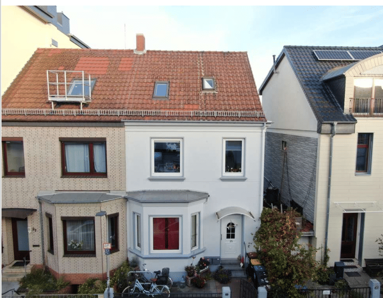 Maisonette-Wohnung mit offener Küche und Balkon
