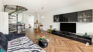 Drei Ebenen, viel Charakter: Maisonettewohnung mit Süd-Loggia & Einbauküche – 22043 Hamburg – Vorschaubild 3