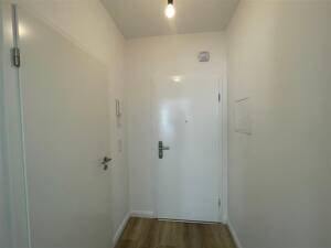 Singles aufgepasst! Gepflegtes Apartment in der Düsseldorfer Altstadt – 40213 Düsseldorf – Vorschaubild 2