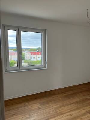 Ländliche Idylle trifft zeitgemäßen Wohnkomfort in Delkenheim – 65205 Wiesbaden – Vorschaubild 3