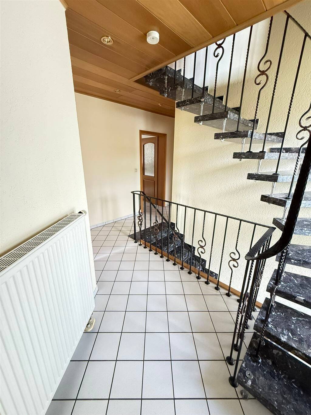 Kuscheliges Wohnhaus mit Potential in Staufenberg-Escherode – Staufenberg – Vorschaubild 6