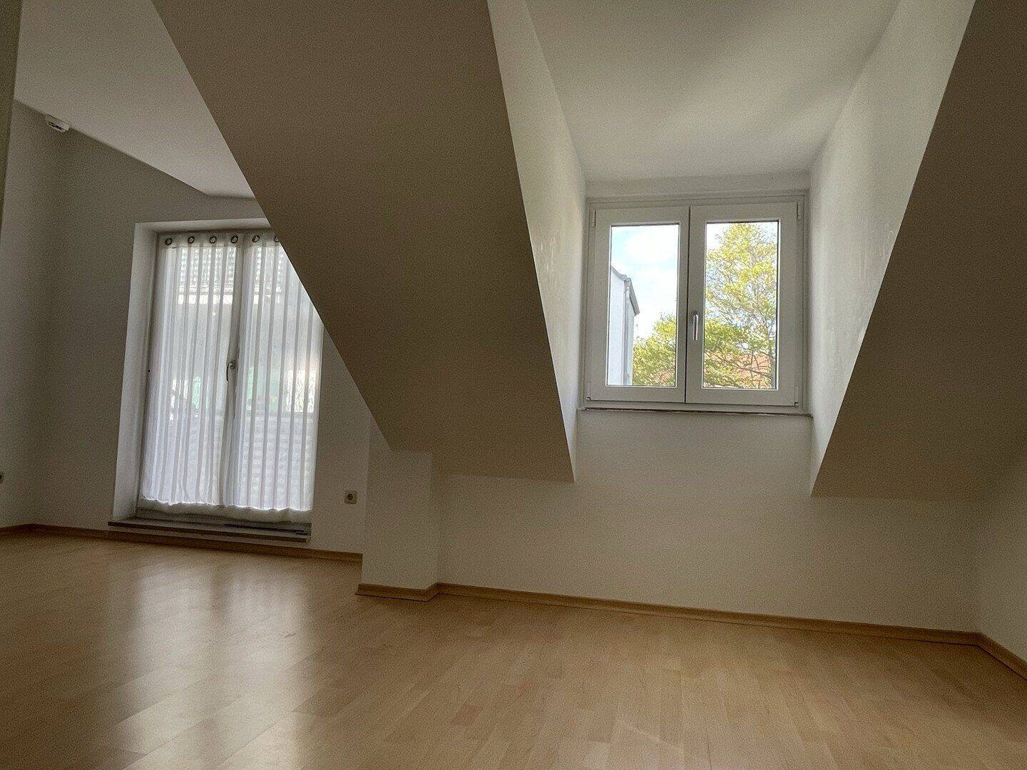 1 ZKB 24 qm *Balkon*Fußbodenheizung*EBK*TG* – Ingolstadt – Vorschaubild 6