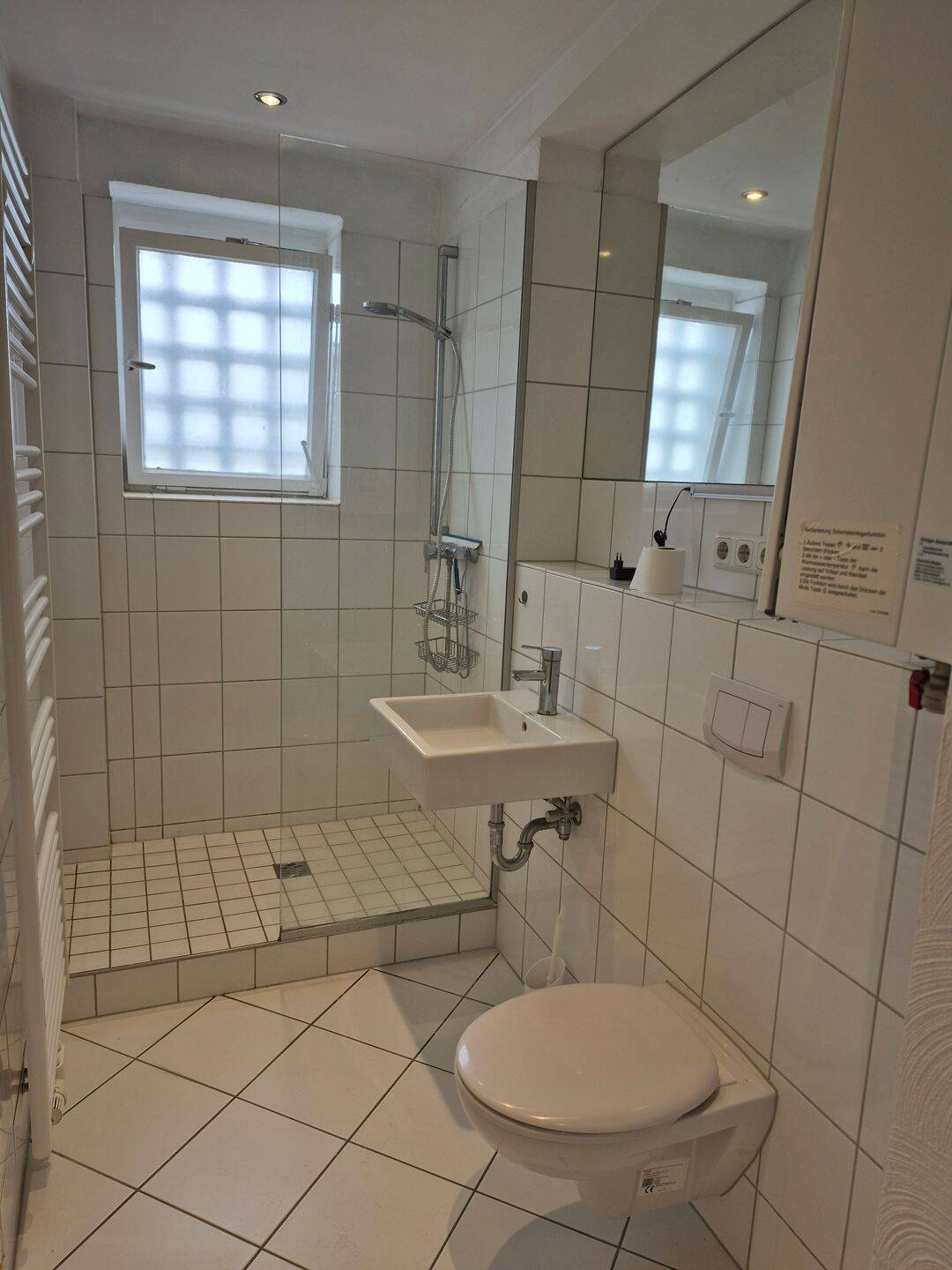 Saarbrücken, Rodenhof, Neunkircher Str. 152a, kleine 2 ZKB-Wohnung im 2.OG mit Balkon. – Saarbrücken – Vorschaubild 6