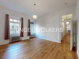 Großzügige Altbauwohnung mit Balkon und Aufzug! – 65185 Wiesbaden – Vorschaubild 8