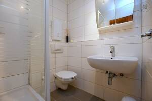 Modern möbliertes Apartment in Stuttgart West – 70178 Stuttgart – Vorschaubild 4