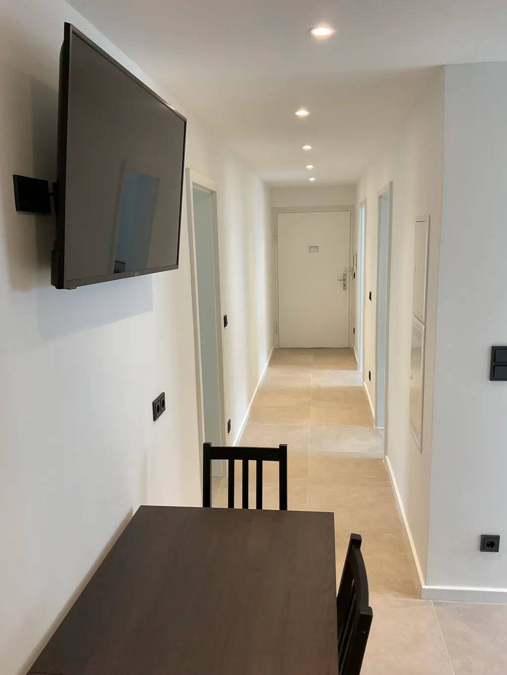 Stilvolles WG-Zimmer in hochwertig ausgestatteter Wohnung - Nürnberg | Schnorrstraße 7A – Nürnberg – Vorschaubild 6