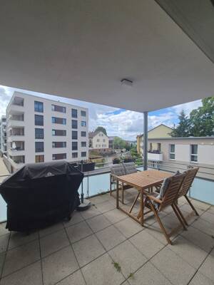 Exklusive, neuwertige 4-Zimmer-Wohnung mit Loggia und Premium-Ausstattung in Stuttgart-Feuerbach – 70469 Stuttgart – Vorschaubild 2