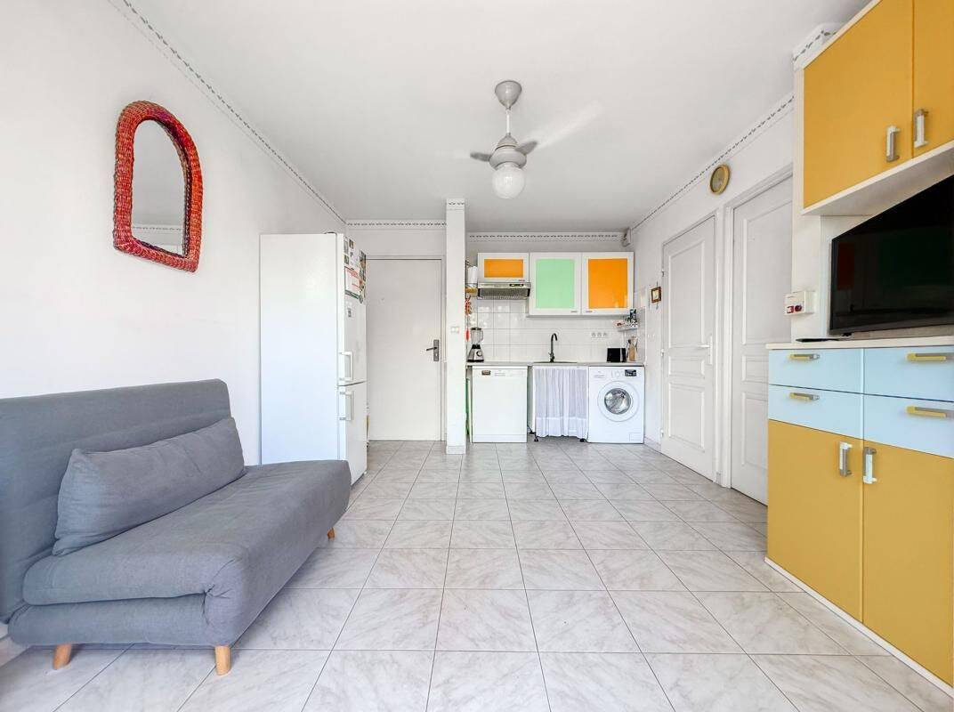 Appartement 2 pièces 30 m² · à Saint-Laurent-du-Var · 30 m² · 750 €/mois