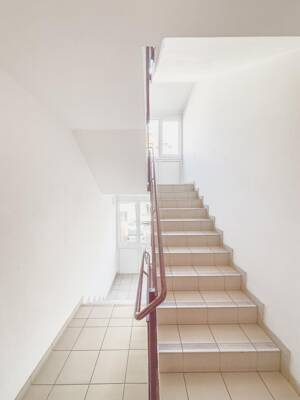 JETZT KAUFNEBENKOSTEN EINSPAREN! EINZIGARTIGE 3 ZI. DACHGESCHOSSWOHNUNG MIT TERRASSE IN TOP LAGE – 1277 Dresden – Vorschaubild 9