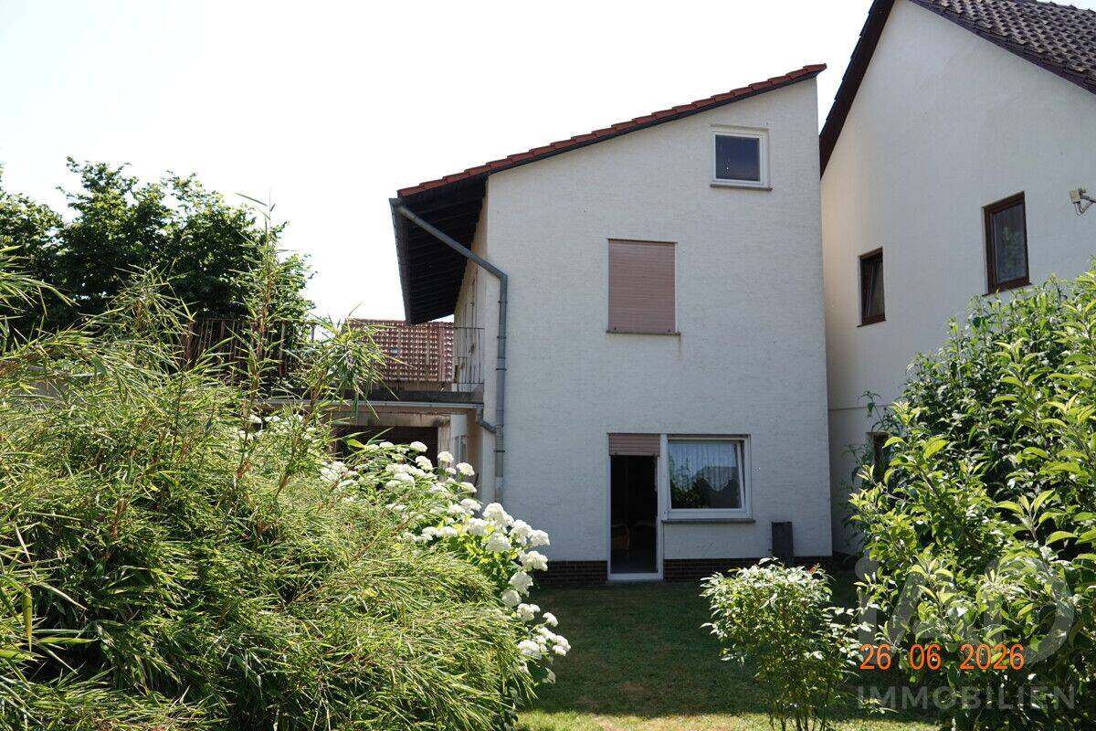 Heldra - freistehendes Einfamilienhaus mit drei unterkellerten Garagen und Potential zum Neubau EFH – Wanfried – Vorschaubild 9