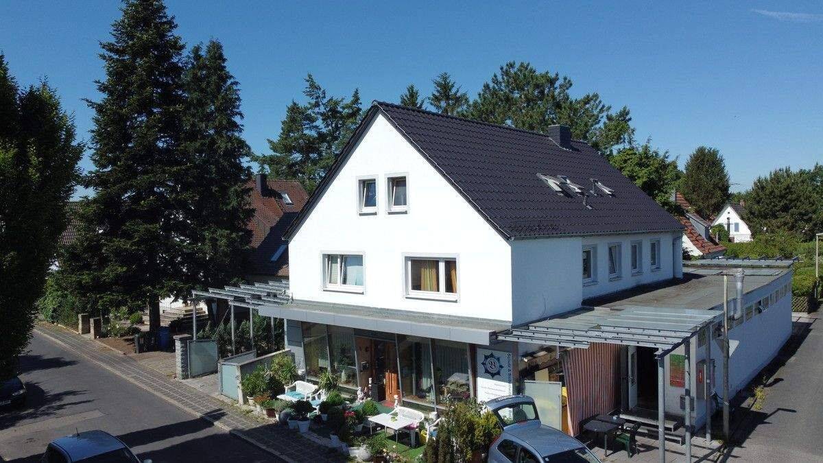 *Attraktives Mehrfamilienhaus mit Potenzial für 6 Wohneinheiten!* – Nürnberg – Vorschaubild 2