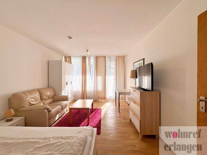 Geschmackvoll möbliertes Businessapartment mit Balkon im Erlanger Zentrum
