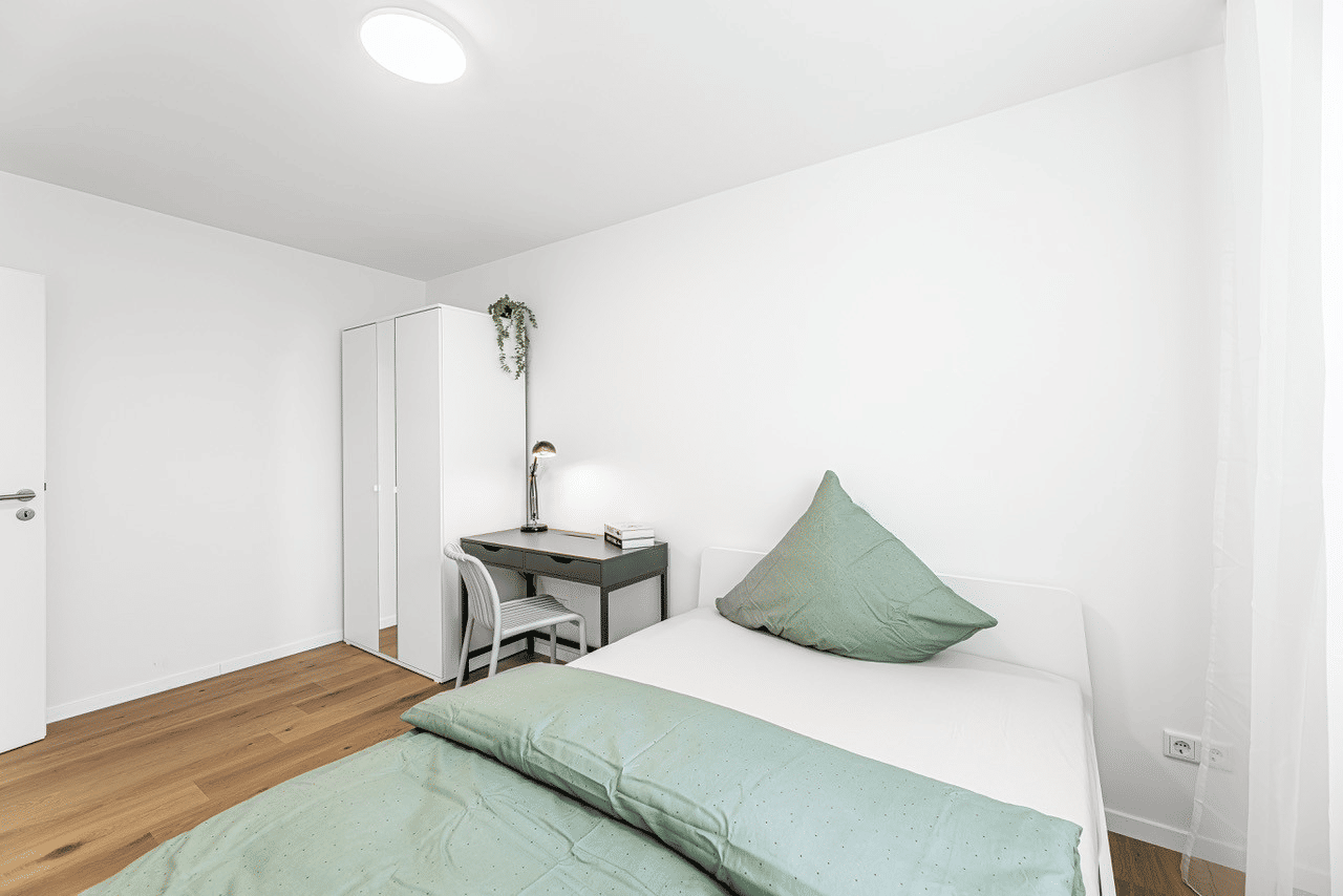Möbliertes *WG-Zimmer* in modernisierter Wohnung in Nürnberg – Nürnberg – Vorschaubild 2