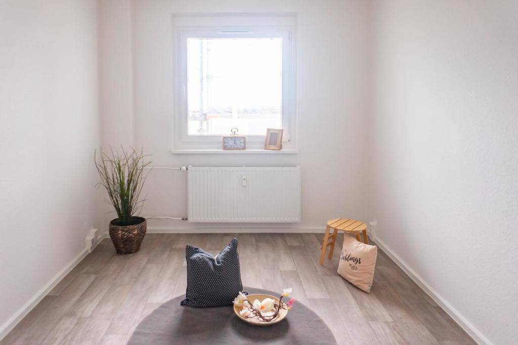 Tolle Familienwohnung mit Dusche u. Wanne – Chemnitz – Vorschaubild 3
