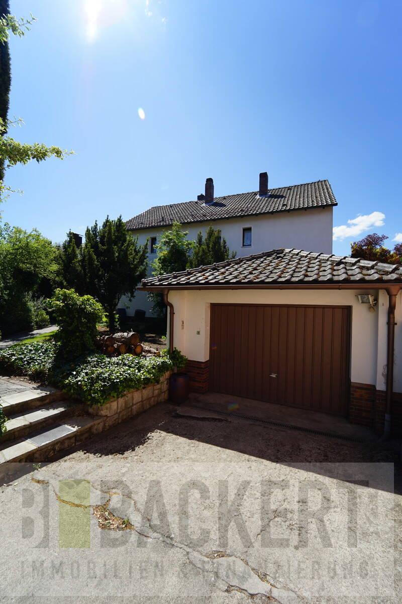 Großes Zweifamilienhaus sowie ein Baugrundstück für ein Mehrfamilienhaus als Zugabe! – Burgkunstadt – Vorschaubild 4