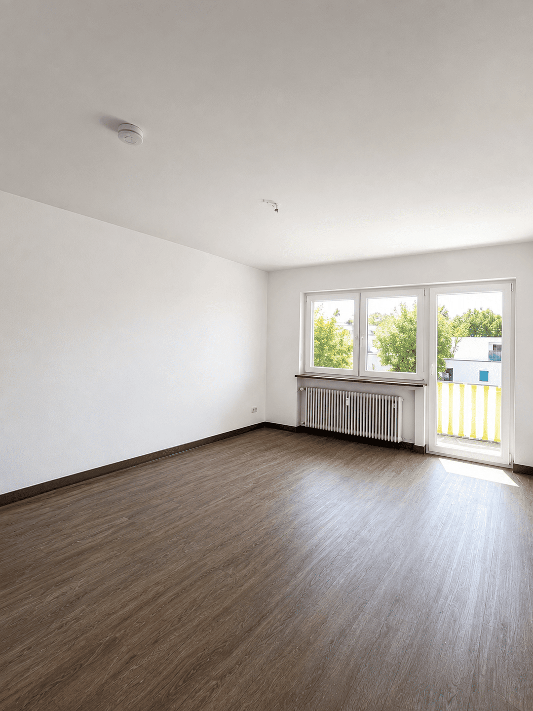 Renoviertes 1-Zimmer-Apartment mit Balkon