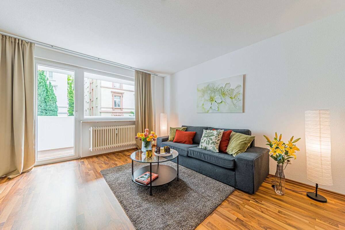 Möblierte Wohnung auf Zeit zu vermieten: – 60323 Frankfurt am Main – Bild 1 von 9