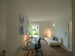Möblierte und exklusive 3-Zimmer-Wohnung in stilvoller Villa mit Parkanlage – 70197 Stuttgart – Vorschaubild 8